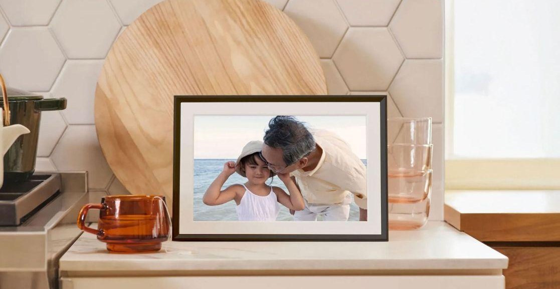 Aura mantiene la sincronización con Google Photos tras migrar a la Ambient API