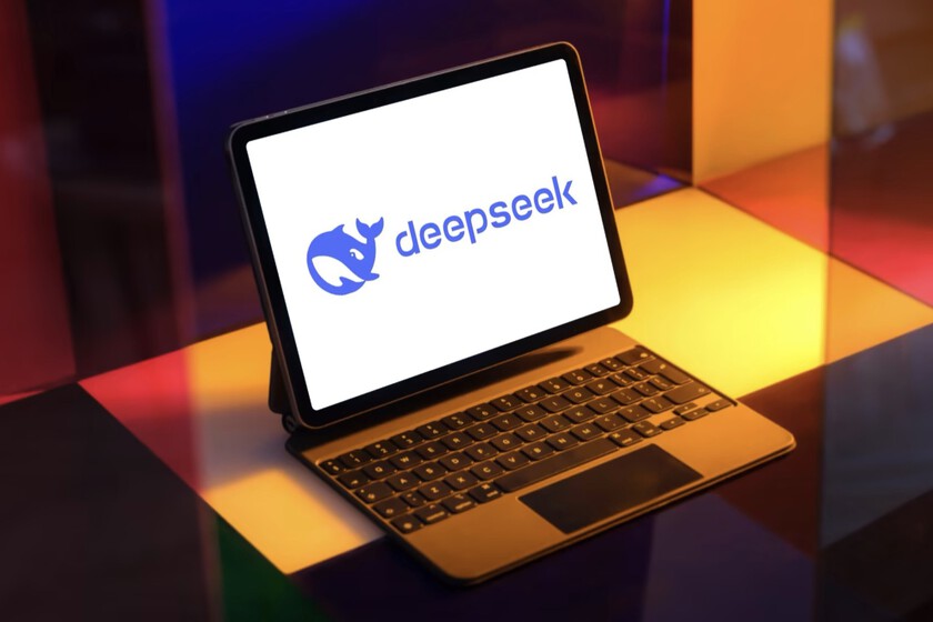 DeepSeek busca capital y podría cerrar su camino hacia los modelos abiertos