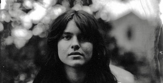 Músico folk fue víctima de covers generados por IA y reclamos de copyright