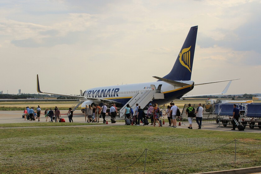 Ryanair adelanta cierre de facturación por el EES: 60 minutos y más quioscos